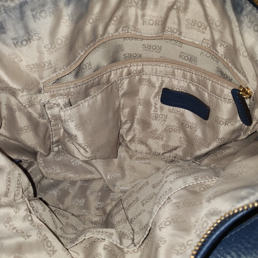 Handbag - Picture 4 of 8